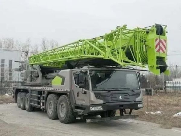 顺栖霞市吊车租赁_吊车出租运用吊车八不准